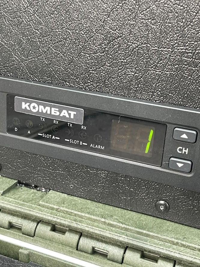 DMR-2 ретранслятор-ранец ТАКТИК ТРАНС-50 БА (Hytera 1065), IP-сеть, поддержка AES-256, мощность 50 Вт, UHF 400-470 МГц, Li Fe Рo аккумулятор, питание 12 или 220 В, USB выходы, влагозащита IP-67