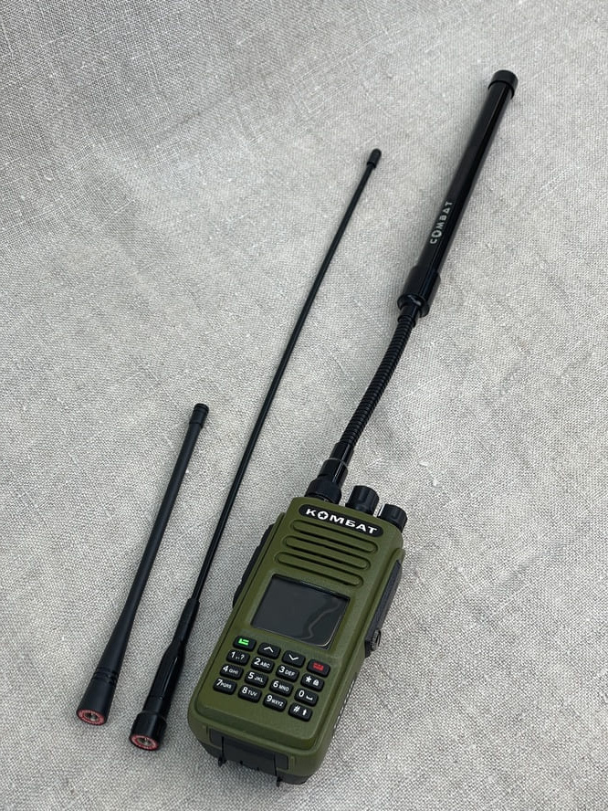 Цифровая DMR рация ТАКТИК 256 ПЛЮС два диапазона VHF+UHF, шифрование AES-256 опционально, мощность 5 Вт до 10 км, 400-480 и 136-174 Мгц, литиевый АКБ 2800 мА, зарядка USB Type-C, защита от воды IP-68, 2 антенны