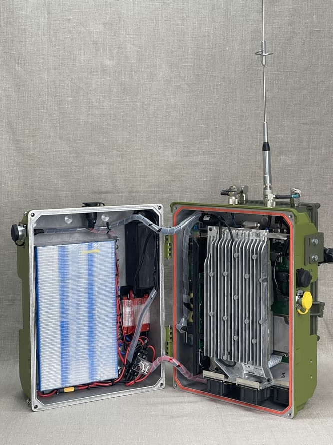 DMR-2 ретранслятор-бокс ТАКТИК ТРАНС ДБА (Caltta PR900 U(1)) поддержка AES-256, мощность 50 Вт, дуплексер UHF, АКБ Li Fe Po 20.000 мА, питание 220 В, влагозащита IP-67