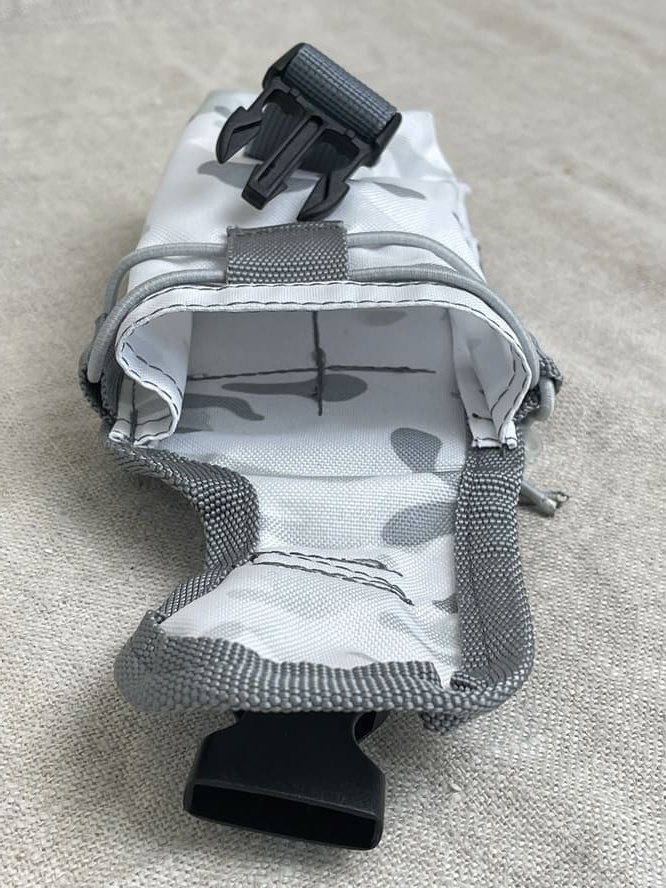 Тактическая закрытая сумка чехол для рации (подсумок) на лямку молле, в расцветке камуфляж (зима)