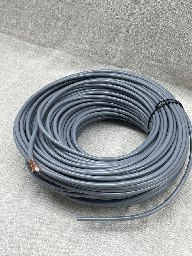 Серый кабель